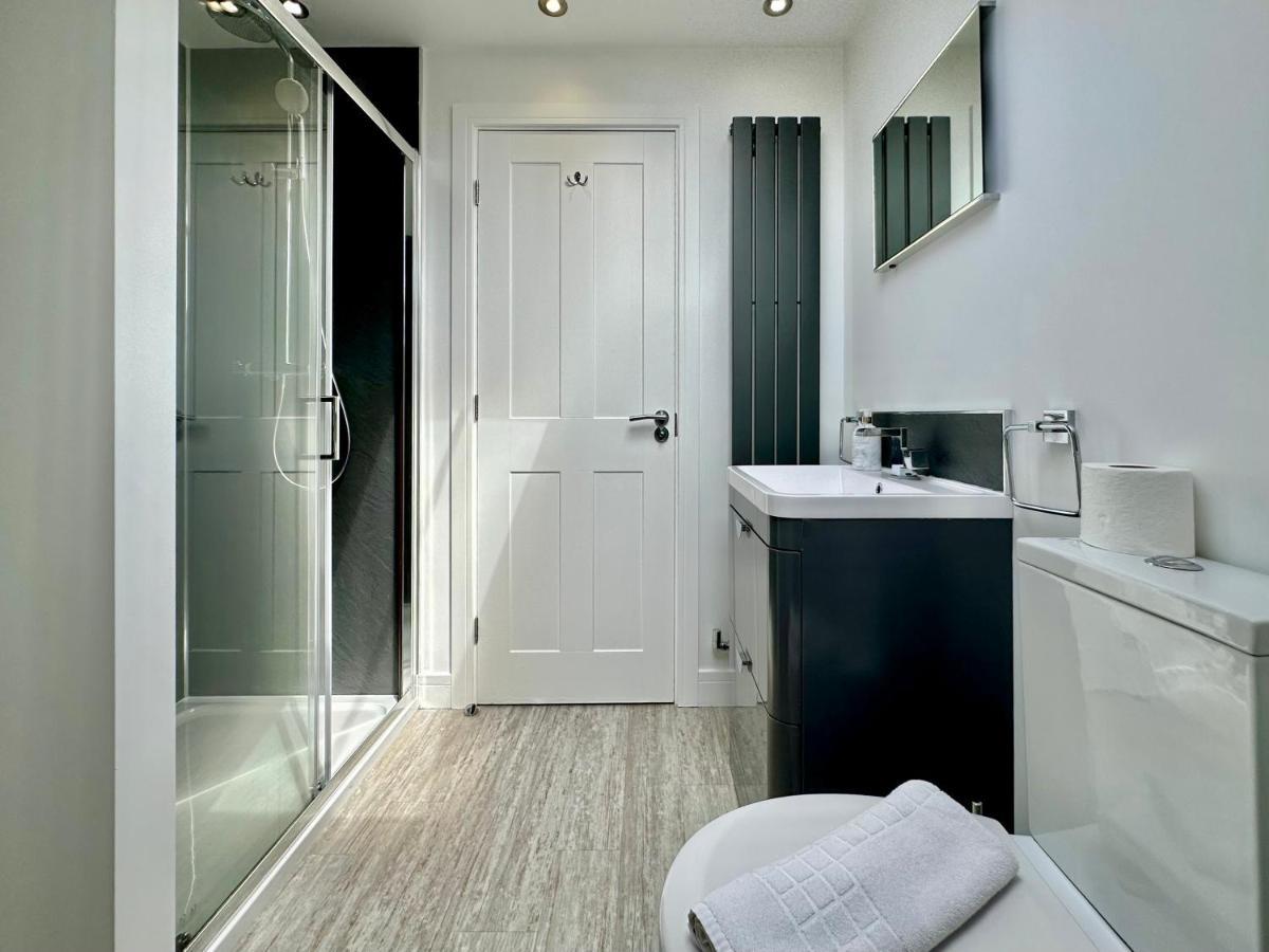 Appartamento 7 Bluebridge Court With Free Parking *