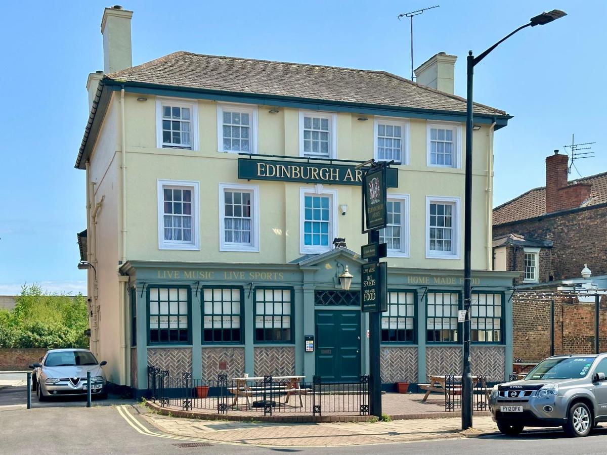 7 Bluebridge Court With Free Parking Appartamento York