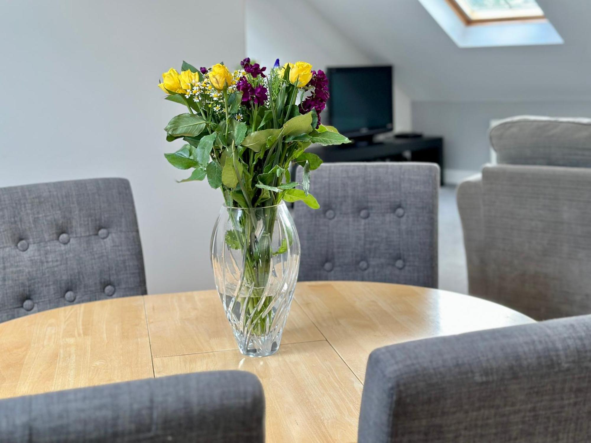 7 Bluebridge Court With Free Parking